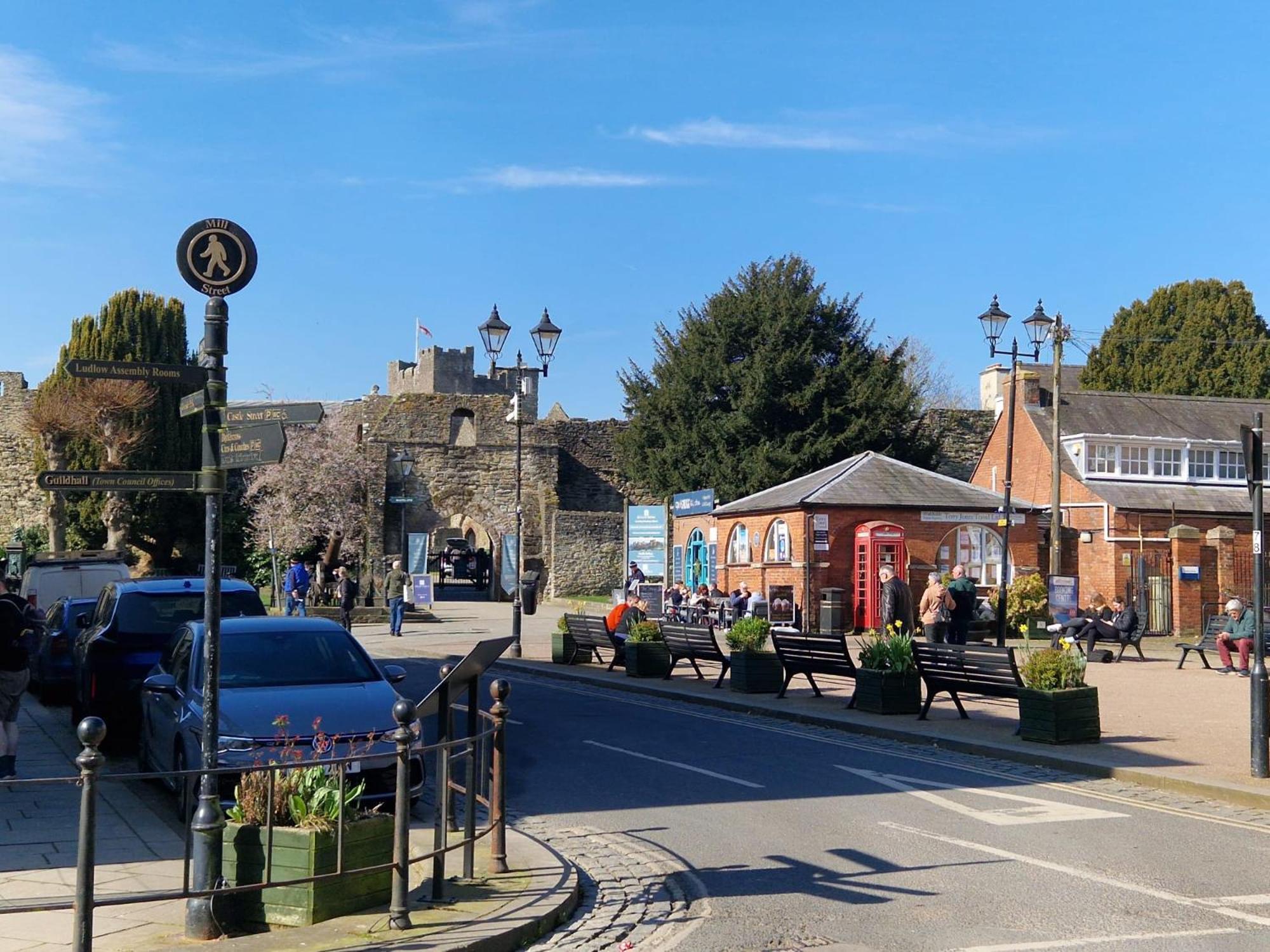 Ludlow - Linnet House - Well Presented Townhouse With Parking - Perfect Location For Exploring On Foot, Sleeps Up To 8 Guests - Hosted By Rentmyhouse Extérieur photo