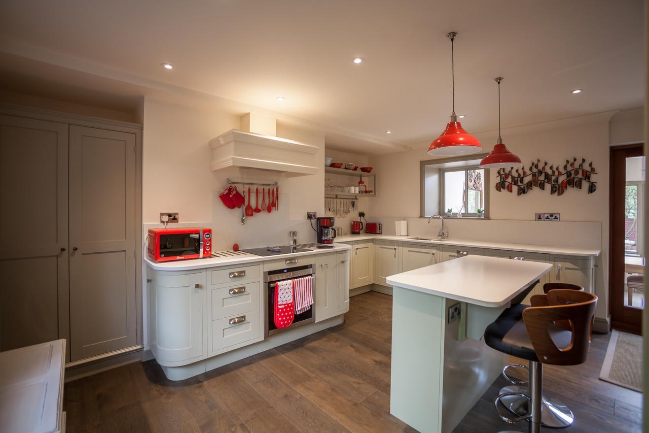 Ludlow - Linnet House - Well Presented Townhouse With Parking - Perfect Location For Exploring On Foot, Sleeps Up To 8 Guests - Hosted By Rentmyhouse Extérieur photo